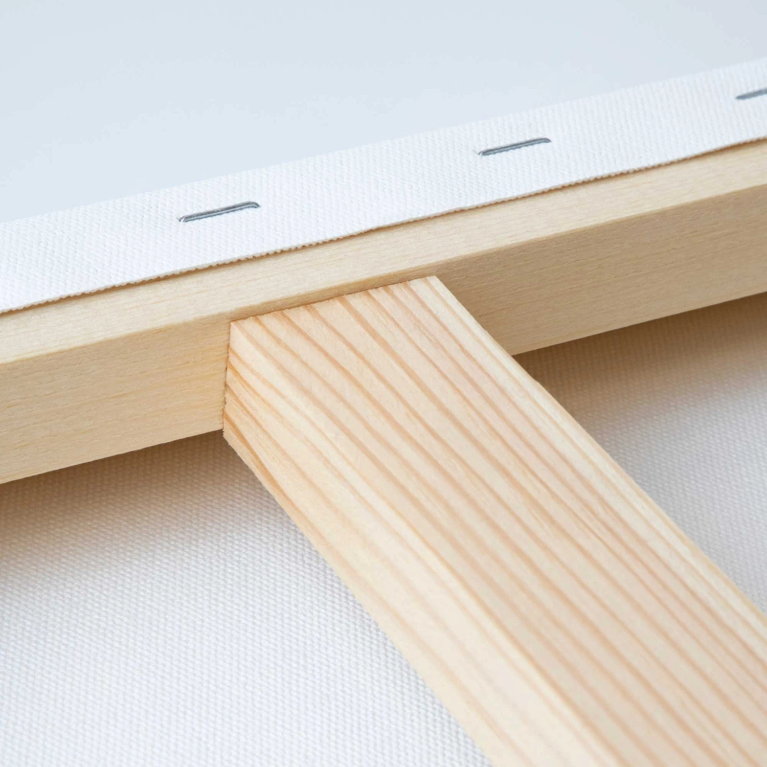 Liquitex Recycled Stretched Canvas - Traditional 3 Liquitex Recycled Stretched Canvas - Traditional - Image 3