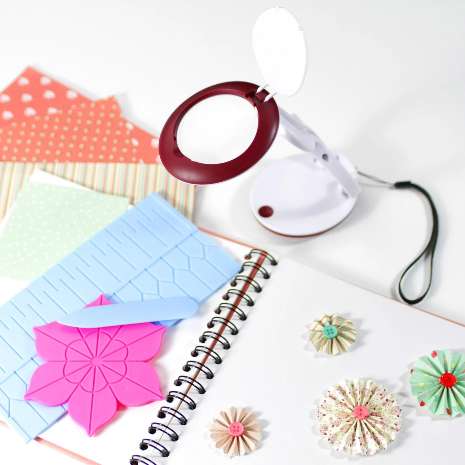 Daylight Company YoYo Magnifier 9 Daylight Company YoYo Magnifier - Image 9