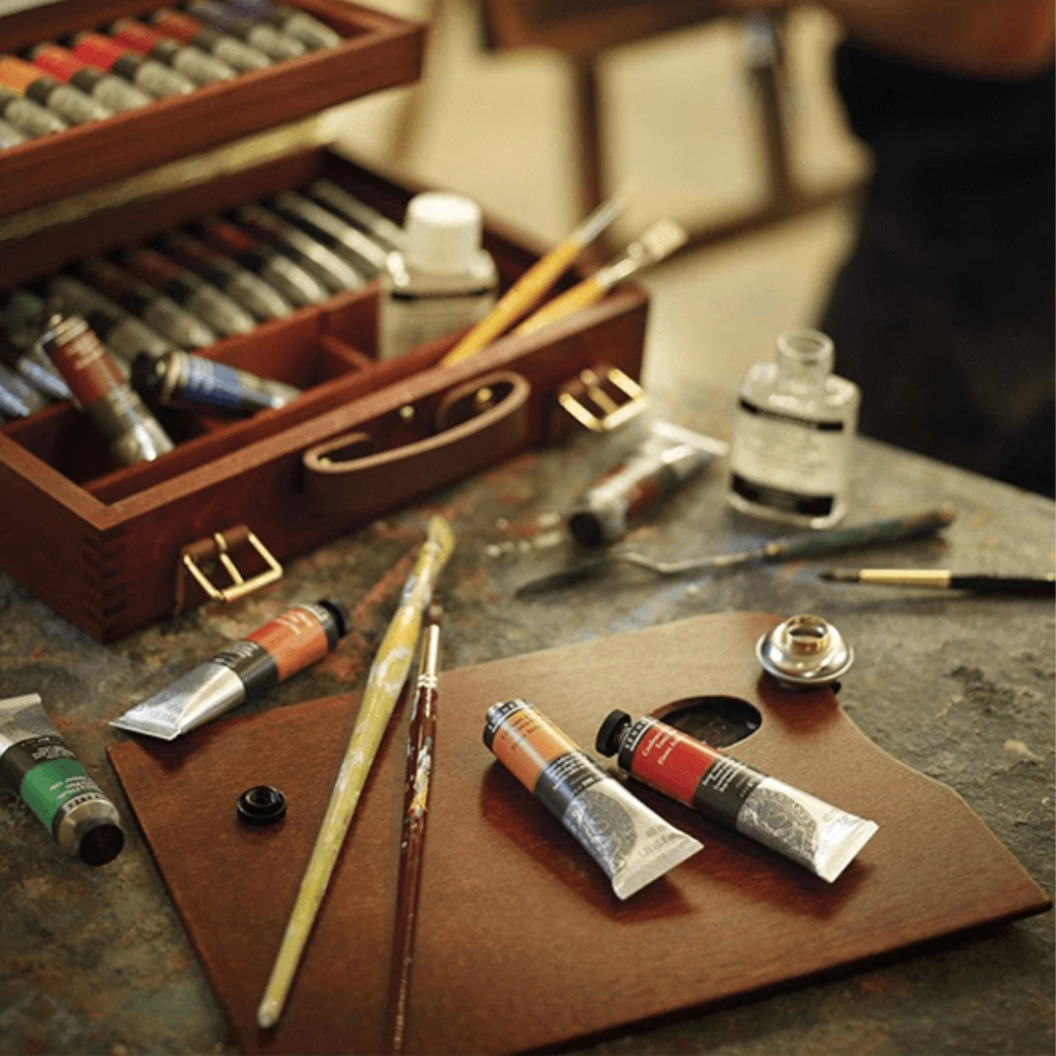 Sennelier Wooden Artists Oil - Wooden Box Set Of 22 X 40ml Tubes + Accessories 3 Sennelier Wooden Artists Oil - Wooden Box Set Of 22 X 40ml Tubes + Accessories - Image 3