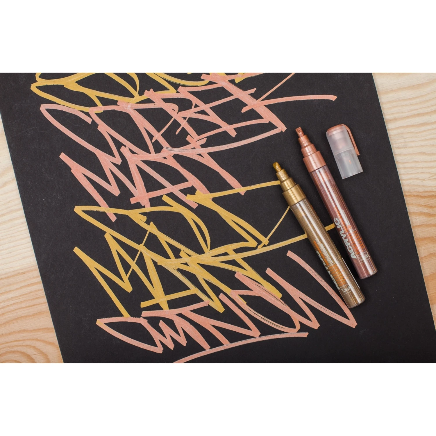 Montana Acrylic Marker Set - Metallic - 0.7mm 4 Montana Acrylic Marker Set - Metallic - 0.7mm - Image 4