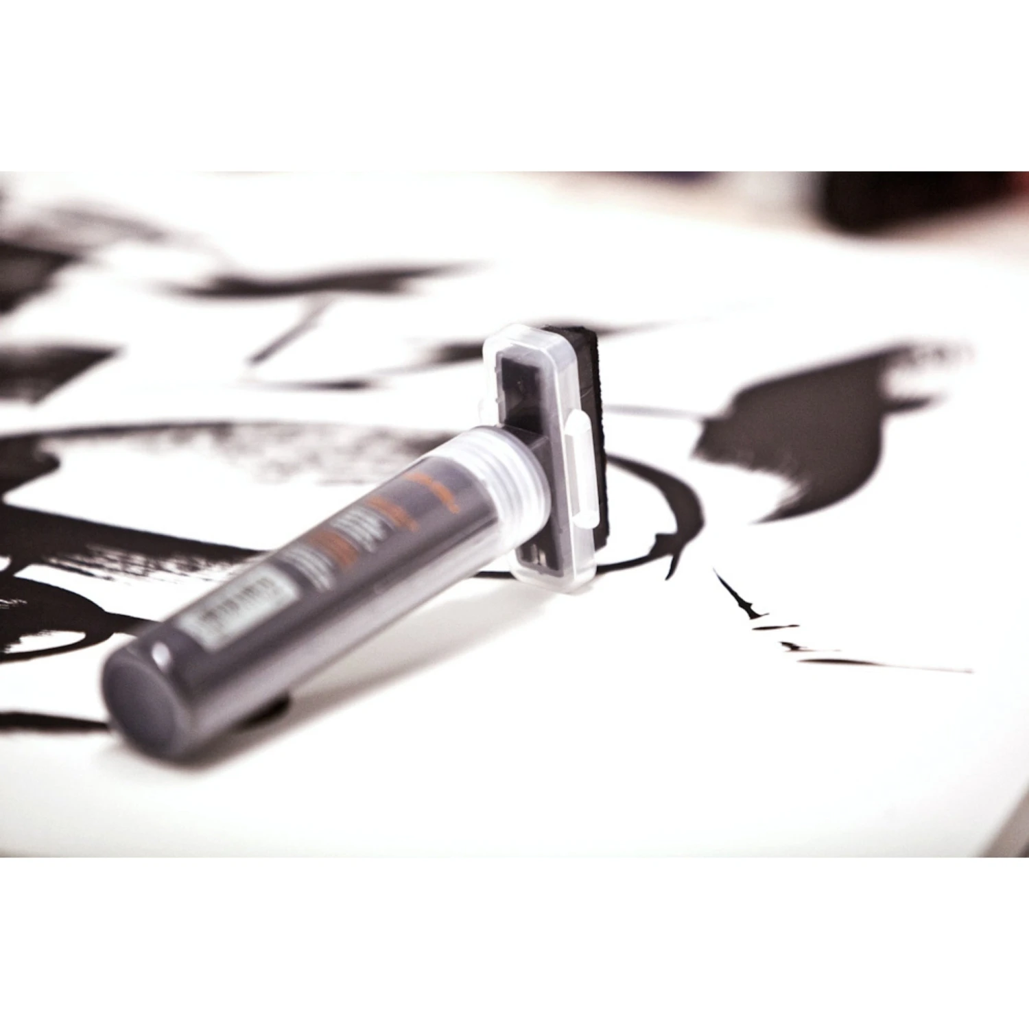 Montana Acrylic Line 30mm/50mm Broad Marker 4 Montana Acrylic Line 30mm/50mm Broad Marker - Image 4